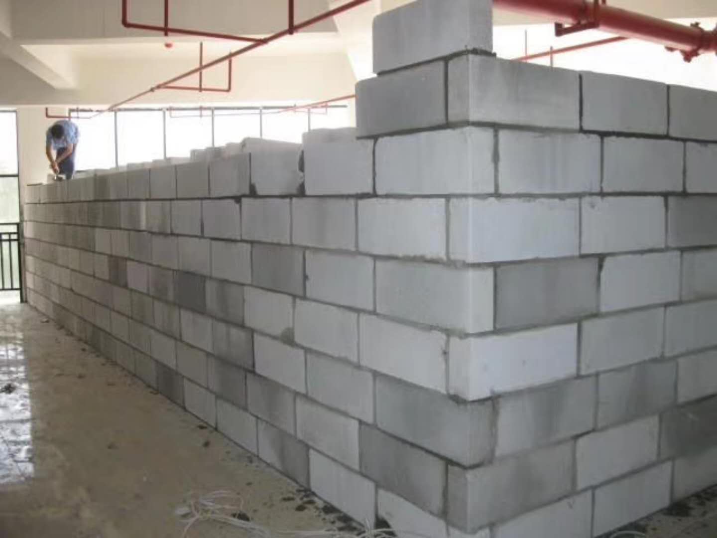 南漳蒸压加气混凝土砌块承重墙静力和抗震性能的研究